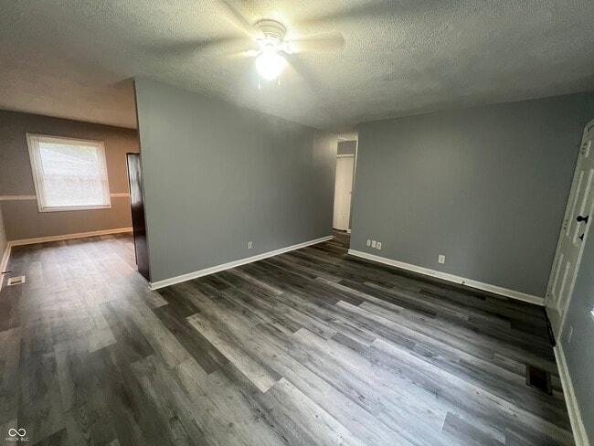 Foto del edificio - 3614 Donald Ave