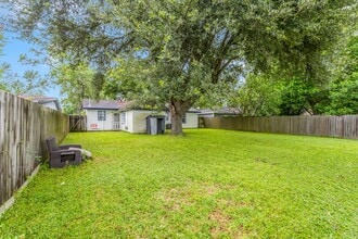 Building Photo - 8745 Kimberly Dr