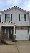 Building Photo - 7589 Discovery Pt Dr NW