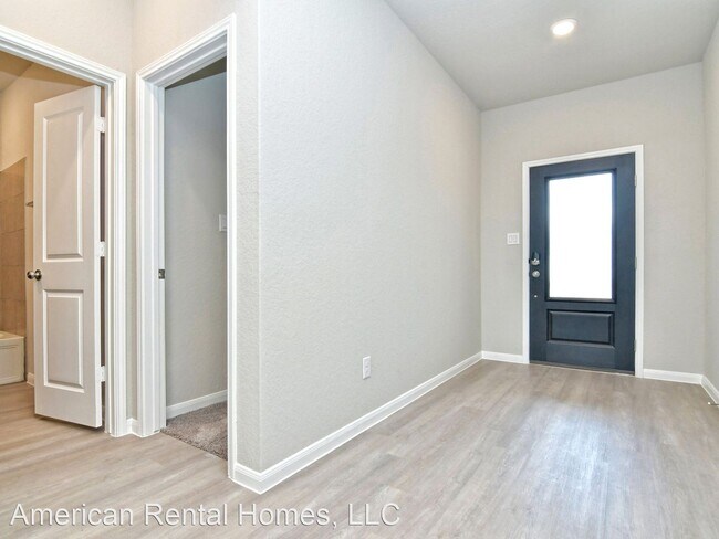 Foto del edificio - 5 br, 3 bath House - 5311 Saunter Lane