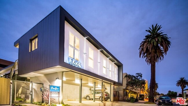 Foto del edificio - 1445 9th St