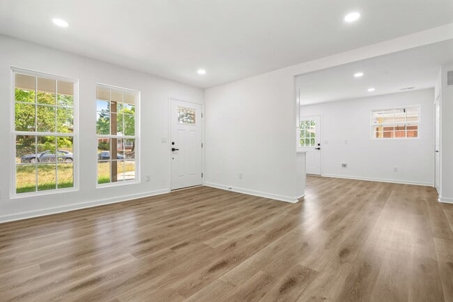 Foto del edificio - Completely Renovated Durham Home!