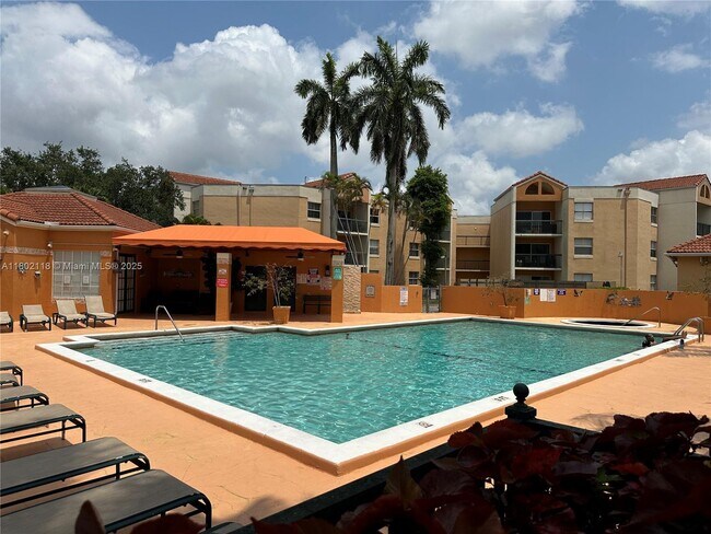 Foto del edificio - 6280 NW 186th St