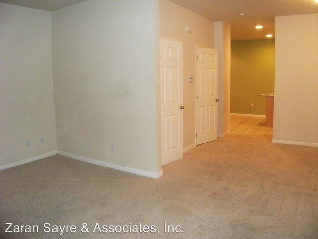 Building Photo - 2750 Diamond Loop