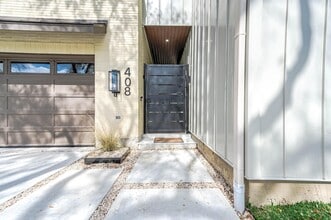 Building Photo - 408 W 30th St