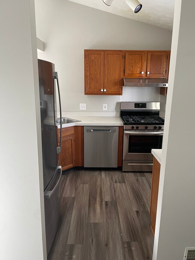 Building Photo - 2622 Briarwood Ct SE
