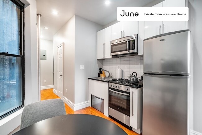 Building Photo - Room in Shared 2 bed/1 bath home