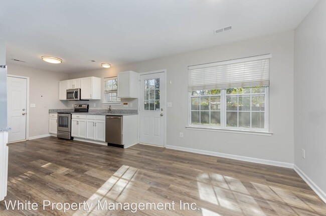 Building Photo - 4 br, 2.5 bath House - 621 Cherry Street
