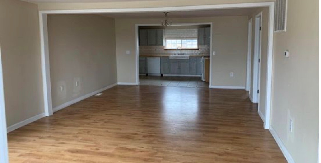 Foto del edificio - 13093 E Walnut St