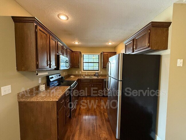 Foto del edificio - 1264 Butterfield Dr