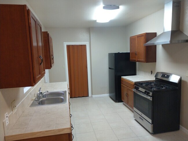 Updated Kitchen - 2909 Myrtle St
