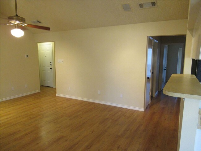 Foto del edificio - 3/2/2 Home For Lease in Watauga!