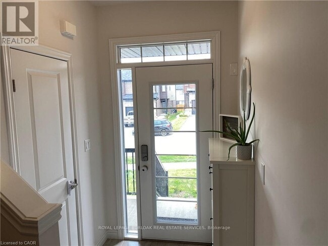 Building Photo - 34 Baker Ln