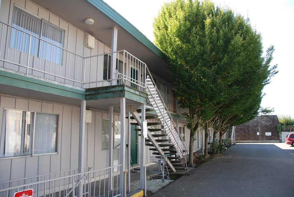 The Roseland Plaza Apartments - Villa Rose Apartments