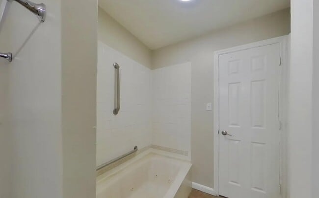 Building Photo - Comfortable Living, Beautiful Spaces — 4-Bedroom Home