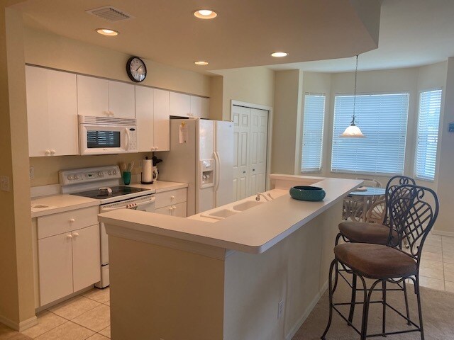 Building Photo - 20611 Country Creek Dr