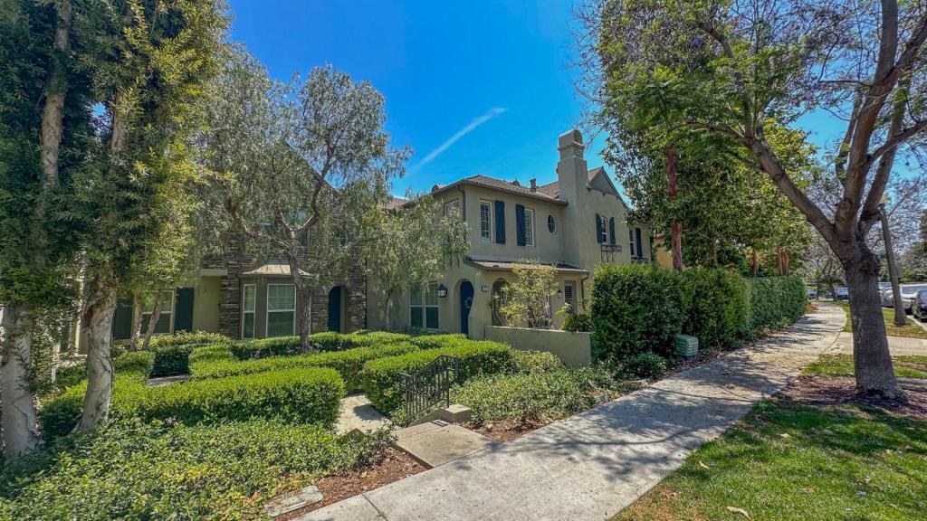 17 Walbert Ln, Mission Viejo, CA 92694 Condo for Rent in Mission