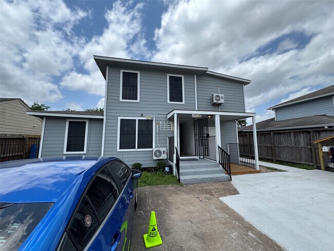 Building Photo - 938 Zoe St
