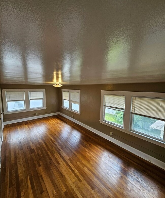 Foto del edificio - Charming 3-bedroom house, with 1.5 bathroo...