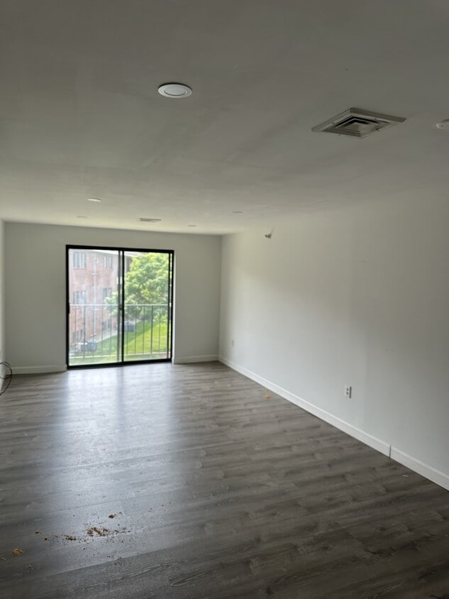 Building Photo - 231 Abbott Farm Ln