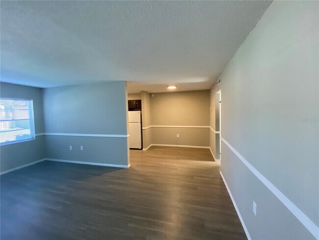 Building Photo - 955 Knox McRae Dr