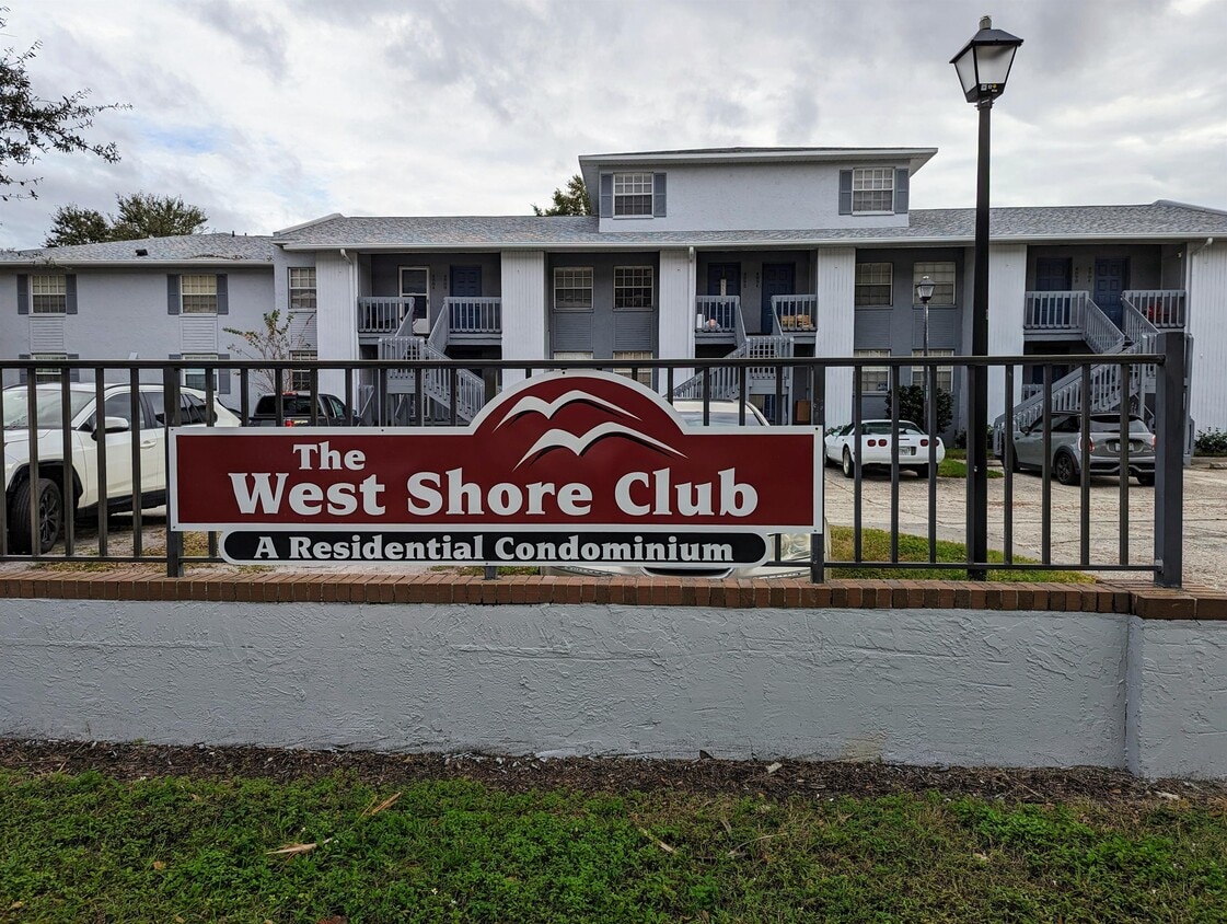 4874 W Gandy Blvd, Tampa, FL 33611 Townhome Rentals in Tampa FL