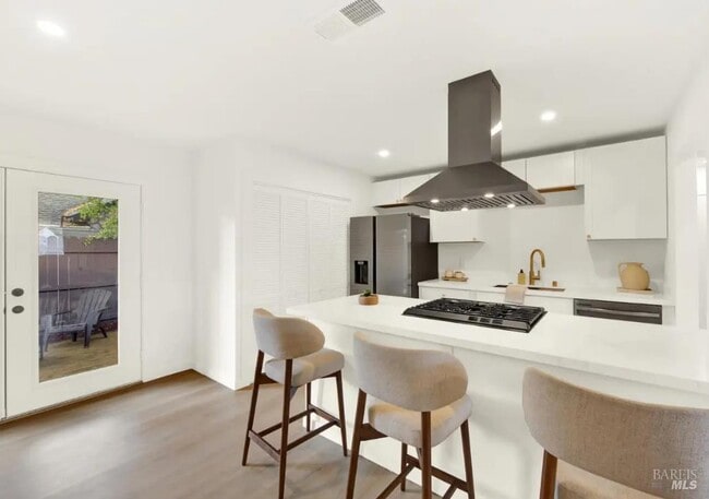 Building Photo - 6610 Oak Leaf Ct