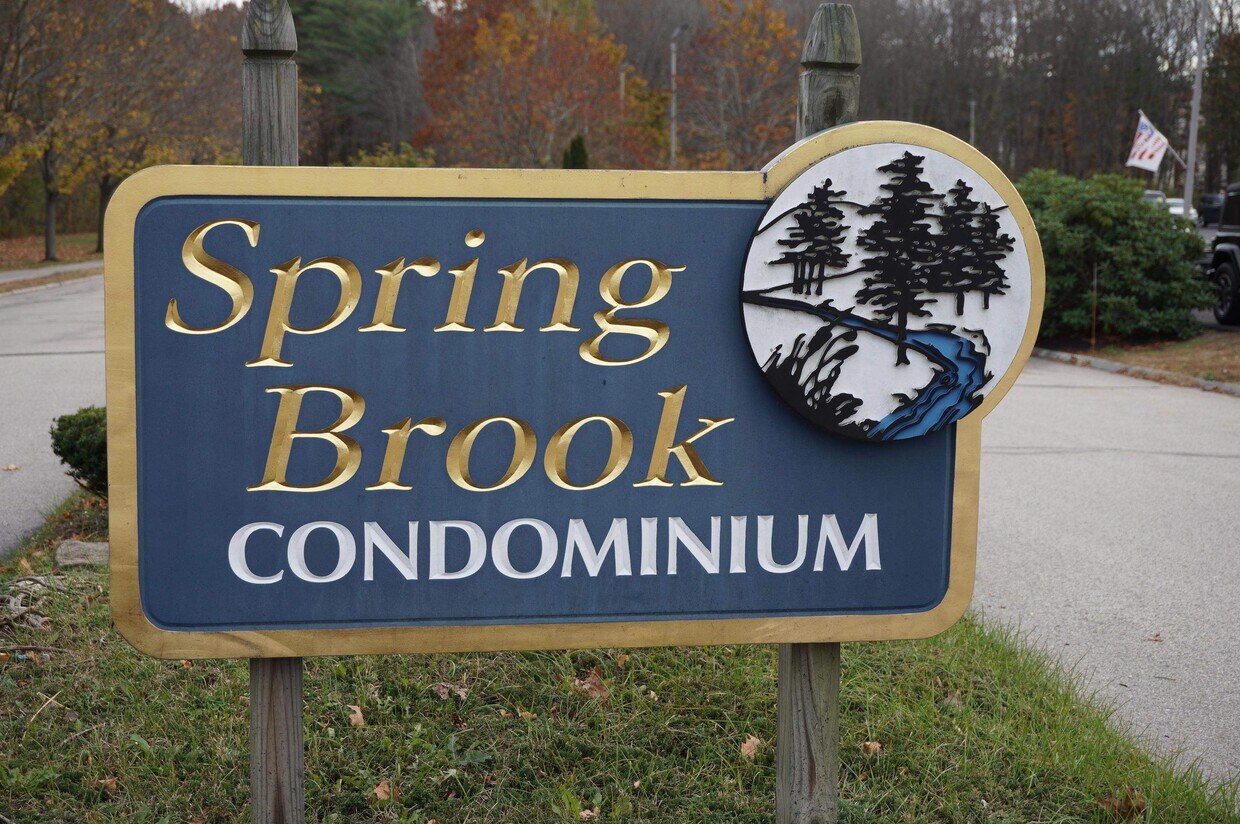 707 Springbrook Cir, Portsmouth, NH 03801 Condo for Rent in