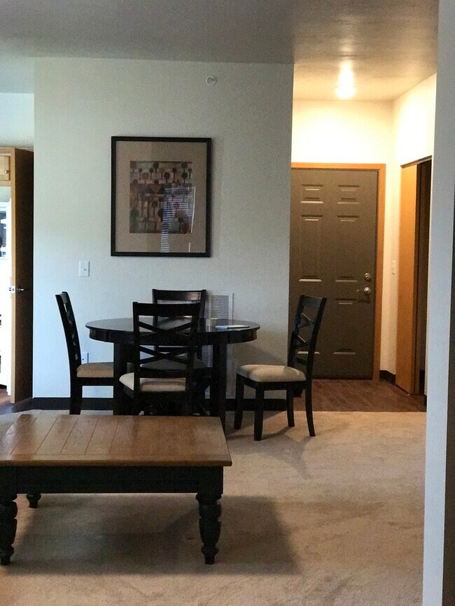 Building Photo - 46851 Red Fox Ln