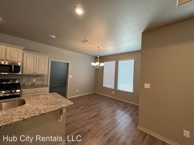 Building Photo - 3 br, 2 bath House - 8708 18th St