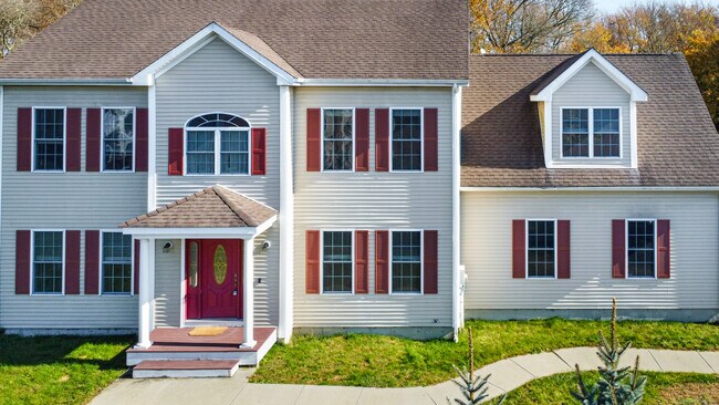 Foto del edificio - 5-2 Two Mile Hill Rd
