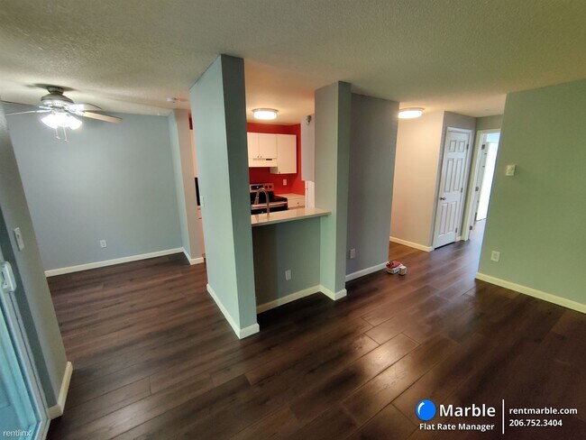 Building Photo - 1 br, 1 bath Condo - 412 S 321ST Pl Apt A10
