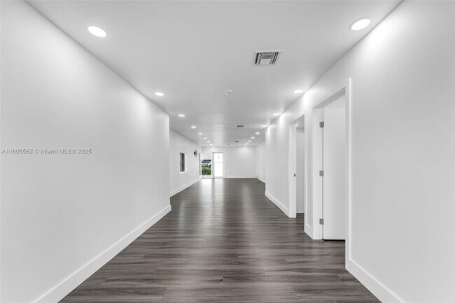 Building Photo - 12205 SW 42nd St