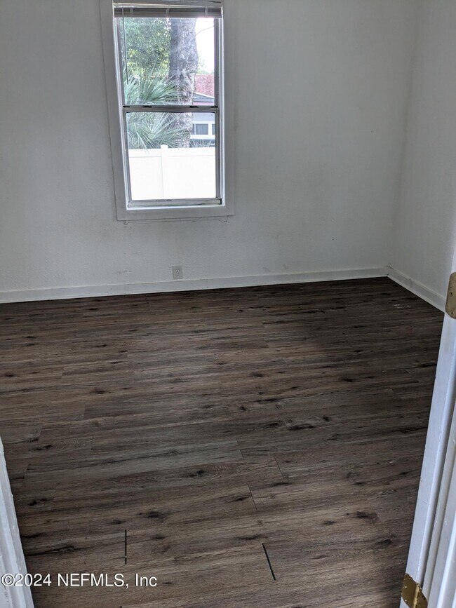 Foto del edificio - 2581 Orion St