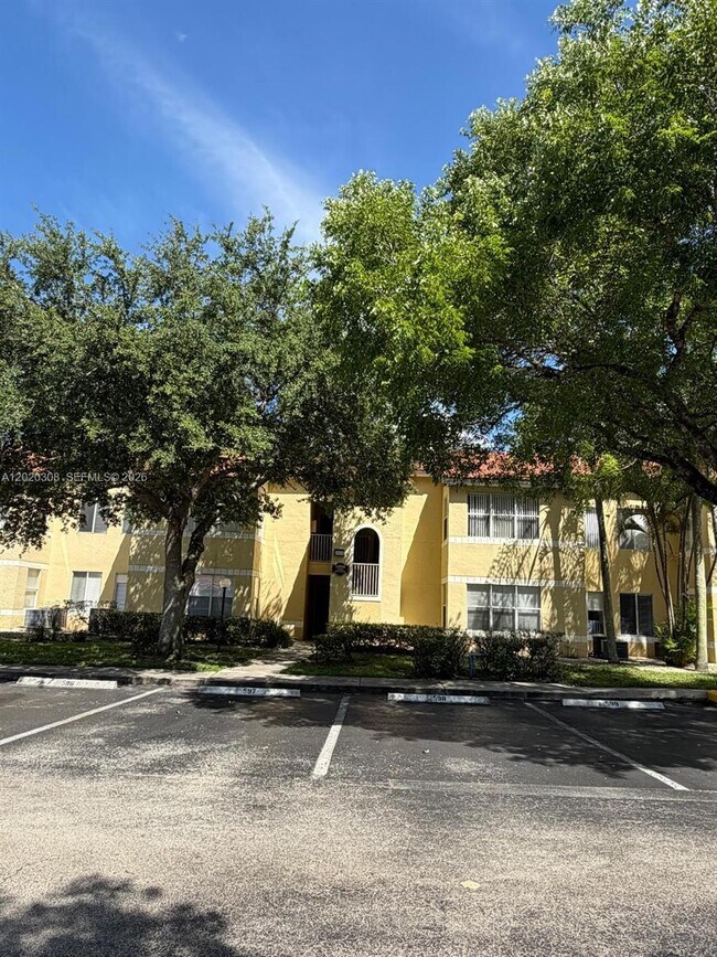 Foto del edificio - 12950 Vista Isles Dr