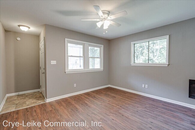 Building Photo - 2 br, 1 bath House - 953 E 5th St.