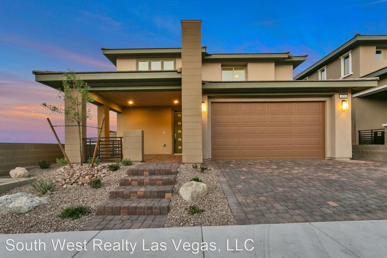Primary Photo - 4 br, 2.5 bath House - 470 Bolsa Basin Avenue
