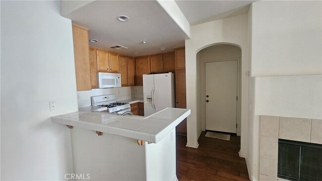 Building Photo - 32 Vermillion