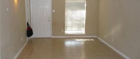 Foto del edificio - 1025 Springwood Dr