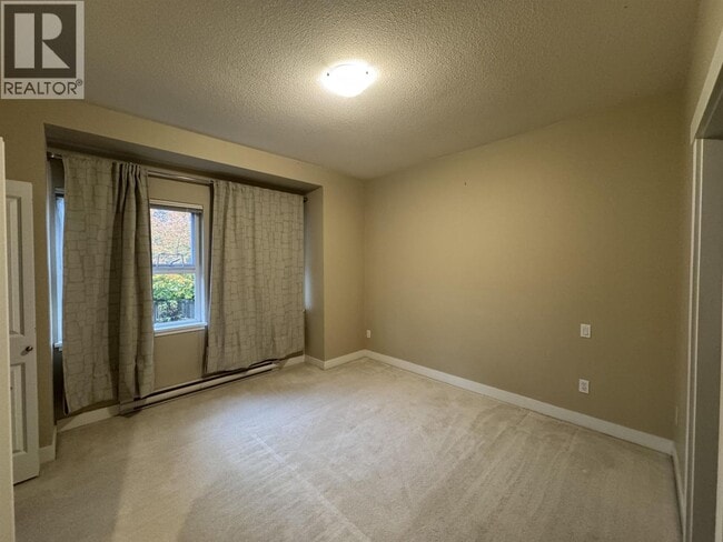 Building Photo - 65XX Arbutus St