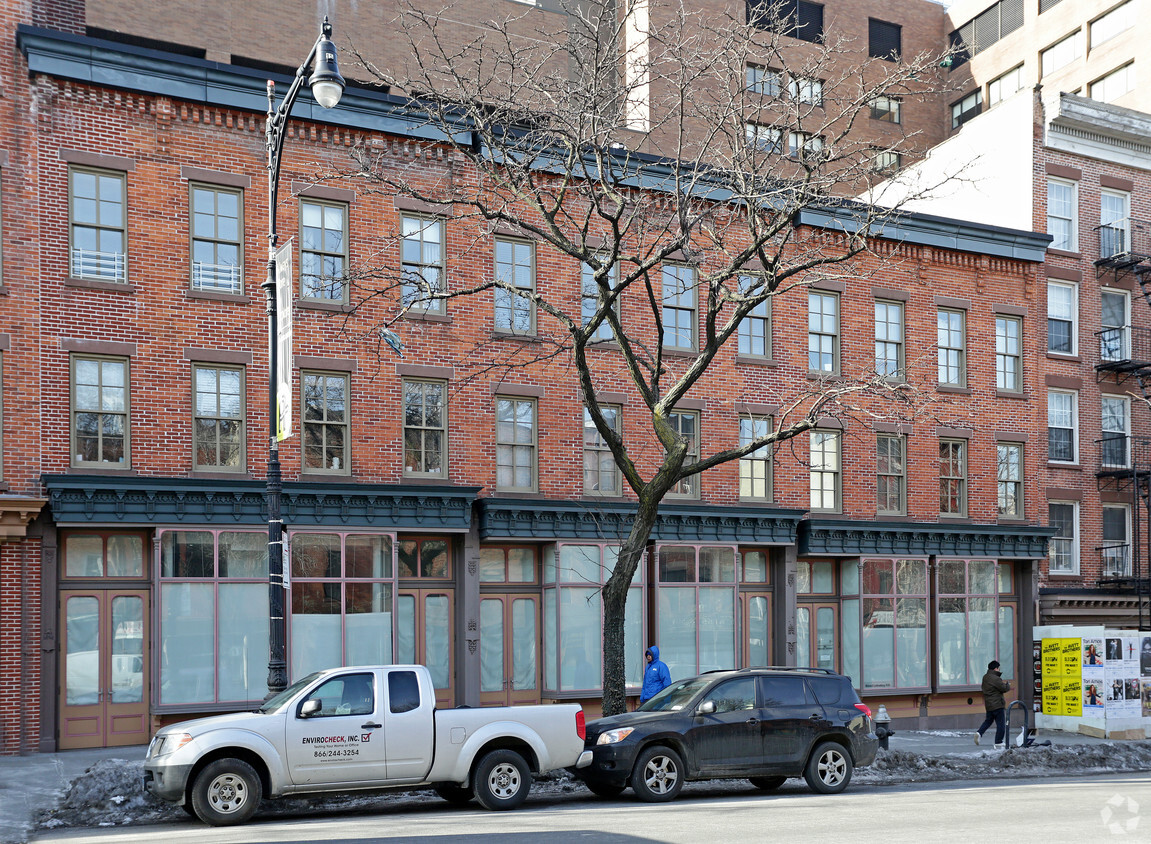 Primary Photo - 94-98 Atlantic Ave
