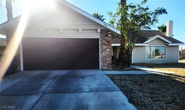 Building Photo - 309 Sunbeam Dr