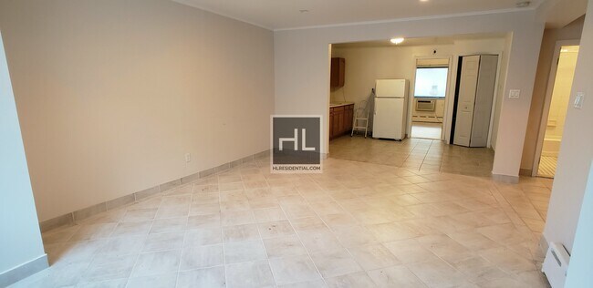 Building Photo - VIDEO LINK - 32 STREET - PRIVATE ENTRANCE