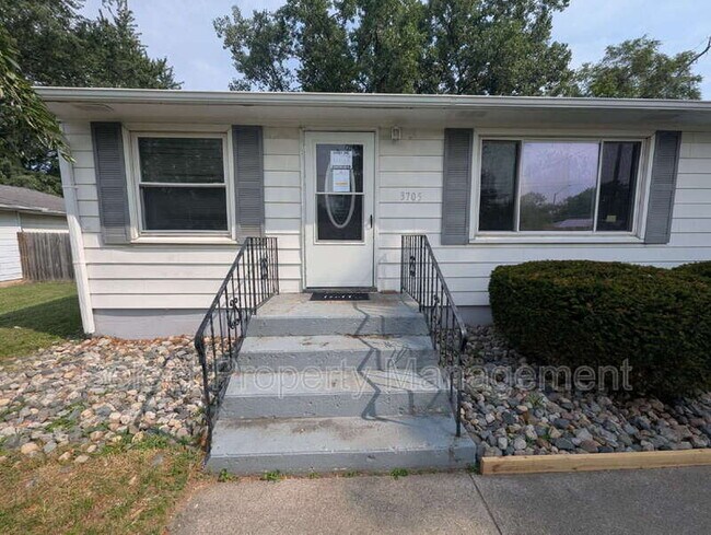 Foto del edificio - 3705 St Joe Center Rd