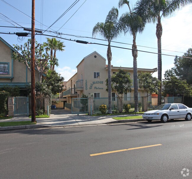 Foto del edificio - Talmadge Palace Apartments