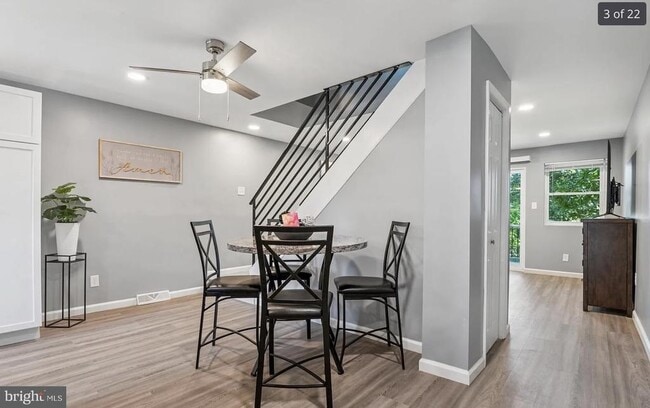 Building Photo - 15 Oakmont Dr