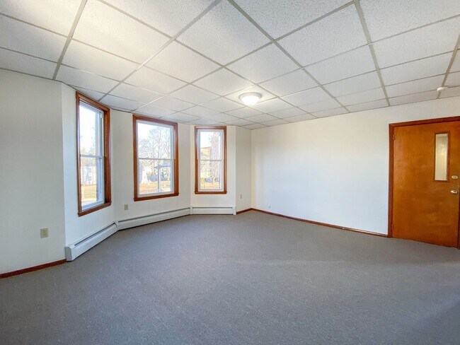 Foto del edificio - 1-3 Webster St / Amauta Apartments LLC
