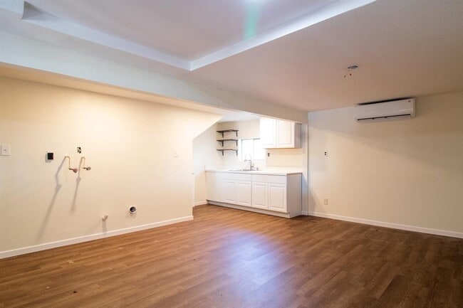 Building Photo - 4039 Erby St