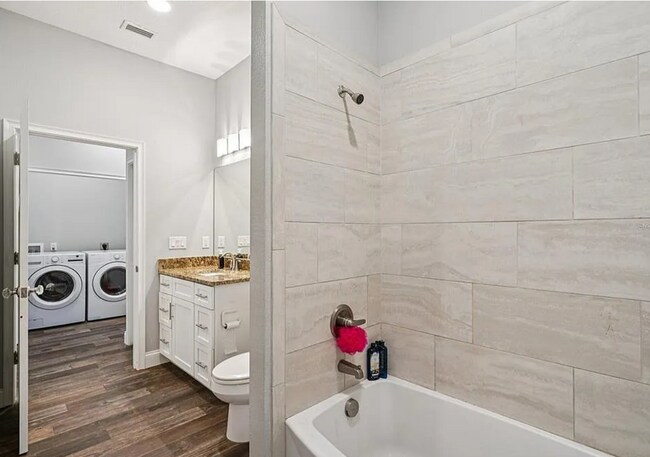 Building Photo - 11751 Bostick St