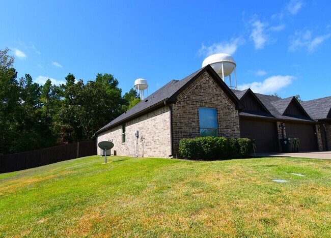 Foto del edificio - 15542 County Rd 178